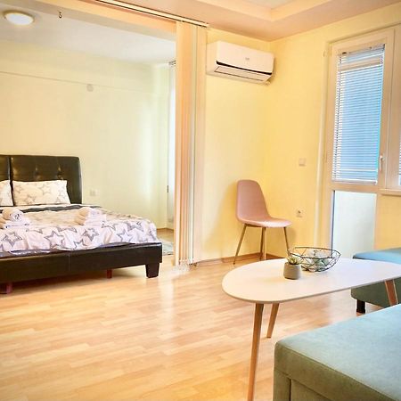 Sunny Central Apartment With Tv & Wi-Fi Стара-Заґора Екстер'єр фото