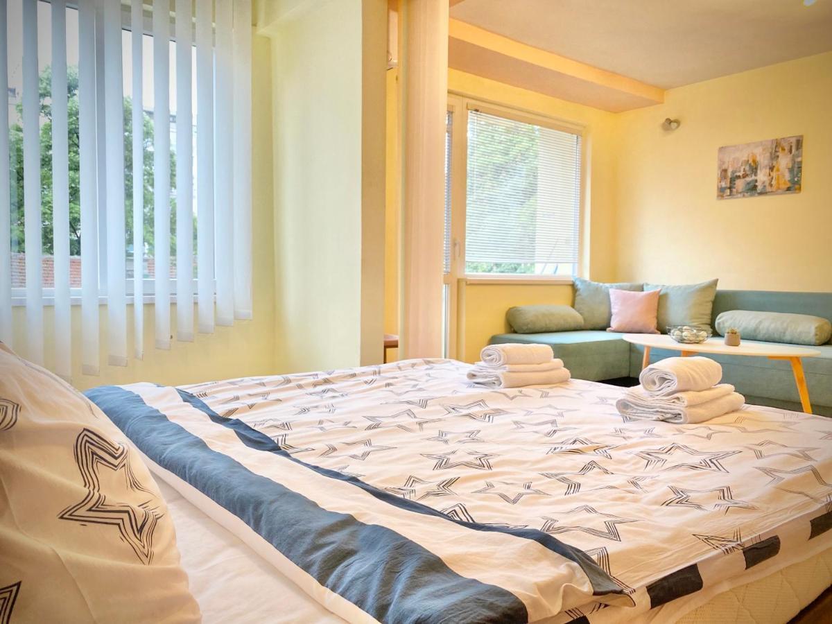 Sunny Central Apartment With Tv & Wi-Fi Стара-Заґора Екстер'єр фото