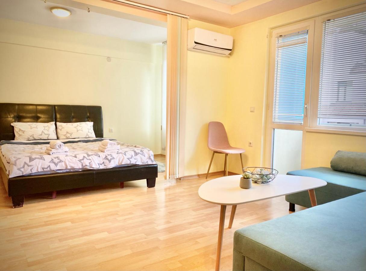 Sunny Central Apartment With Tv & Wi-Fi Стара-Заґора Екстер'єр фото